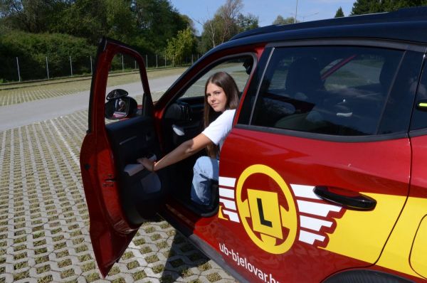 Što znači odgovorna vožnja za nove vozače